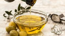 El precio del aceite de oliva sigue disparado: ya supera los 10 euros el litro