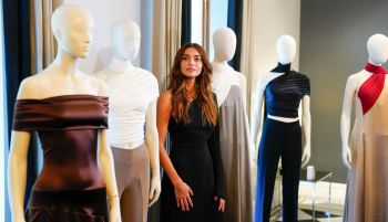 Rocío Crusset, hija de Mariló Montero y Carlos Herrera, debuta como diseñadora
