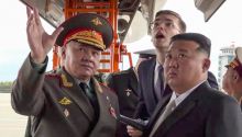 Rusia presume de capacidades aeronáuticas ante Kim Jong-un