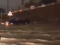Una fuerte tormenta en Madrid causa inundaciones y rescates en vehículos