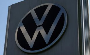 Redada en Volkswagen por pagos ilegales a miembros del comité de empresa