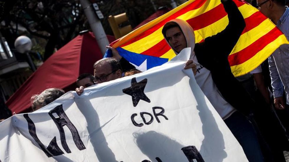 Puigdemont celebra otro 'pago por adelantado' de Sánchez tras pedir a Europol que desvincule a los CDR del terrorismo