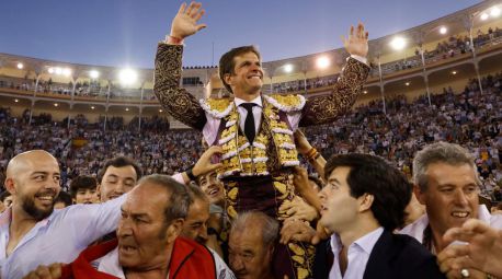 'El Juli', leyenda del toreo, sale a hombros en su despedida de Las Ventas