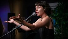 Elsa Moreno gana la V edición del Premio Nacional de Poesía Viva