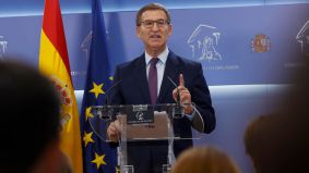 Feijóo reta a Sánchez a convocar elecciones el 14 de enero para votar si España quiere amnistía