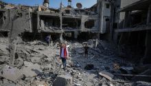 El terrible balance de la ofensiva israelí en Gaza: más de 9.700 muertos, 4.000 de ellos menores