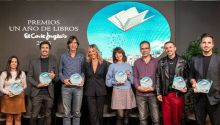 Javier Castillo gana la VI edición del Premio 'Un año de libros'