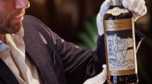 Una botella de whisky The Macallan de 1926 se vende por 2,4 millones de euros