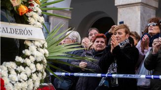 Miles de ciudadanos aplauden y homenajean a Concha Velasco en su último adiós