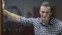 El entorno de Navalni denuncia su traslado a una prisión desconocida