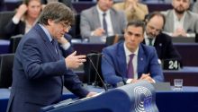 Puigdemont lamenta 'el tiempo perdido' tras poner en valor la figura del mediador