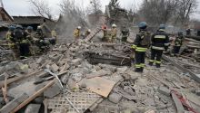 Ucrania eleva a 28 los muertos en Kiev en el ataque ruso del viernes