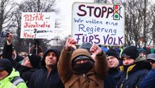 Miles de agricultores alemanes protestan en Berlín contra la coalición de Gobierno
