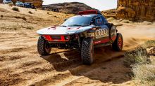 Rally Dakar. Sainz aguanta el pulso de Loeb y sigue líder con una renta cómoda