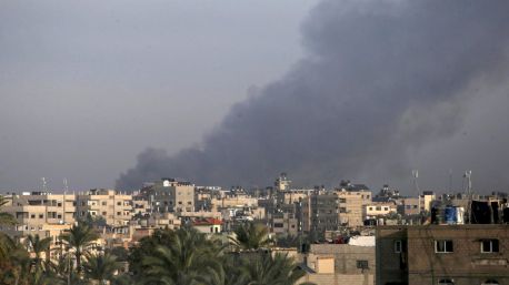 El ejército israelí intenta seguir avanzando hacia el sur de Gaza