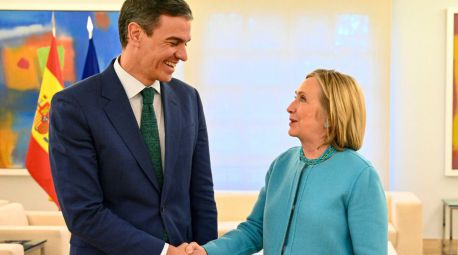 Sánchez recibe por segunda vez a Hillary Clinton para tratar la agenda internacional