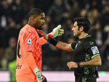 Serie A. El Milan abandona el partido en Udine tras los insultos racistas contra Maignan