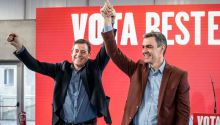 Sánchez vuelve a usar un mitin del PSOE para anunciar que aprobará el martes la subida del SMI
