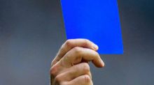 ¿Cómo funciona la tarjeta azul que va a empezar a usarse en el fútbol?