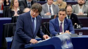 Puigdemont trata de defenderse de la 'trama rusa' atacando al PP, los jueces y la Eurocámara