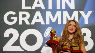 Shakira anuncia su nuevo disco, Las mujeres no lloran, que saldrá el 22 de marzo