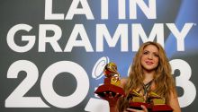 Shakira anuncia su nuevo disco, Las mujeres no lloran, que saldrá el 22 de marzo