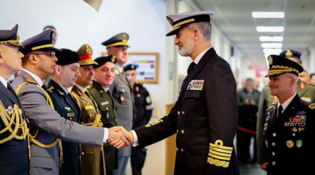 Felipe VI remarca el apoyo 'firme' de España en su visita al cuartel general de la OTAN