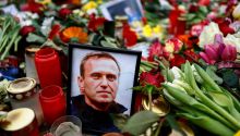 Ultimátum del Kremlin a la madre de Navalni para que acepte un entierro secreto