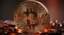 El bitcoin marca un nuevo máximo histórico por encima de los 69.000 dólares