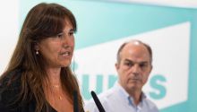 JxCat acusa a los socialistas de querer resucitar el 'tripartito' en Cataluña