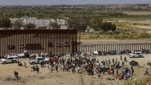 El Supremo de EEUU da vía libre a Texas para detener y expulsar a inmigrantes