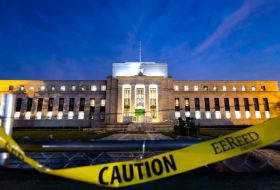 La Reserva Federal estadounidense no tiene prisa por recortar los tipos de interés