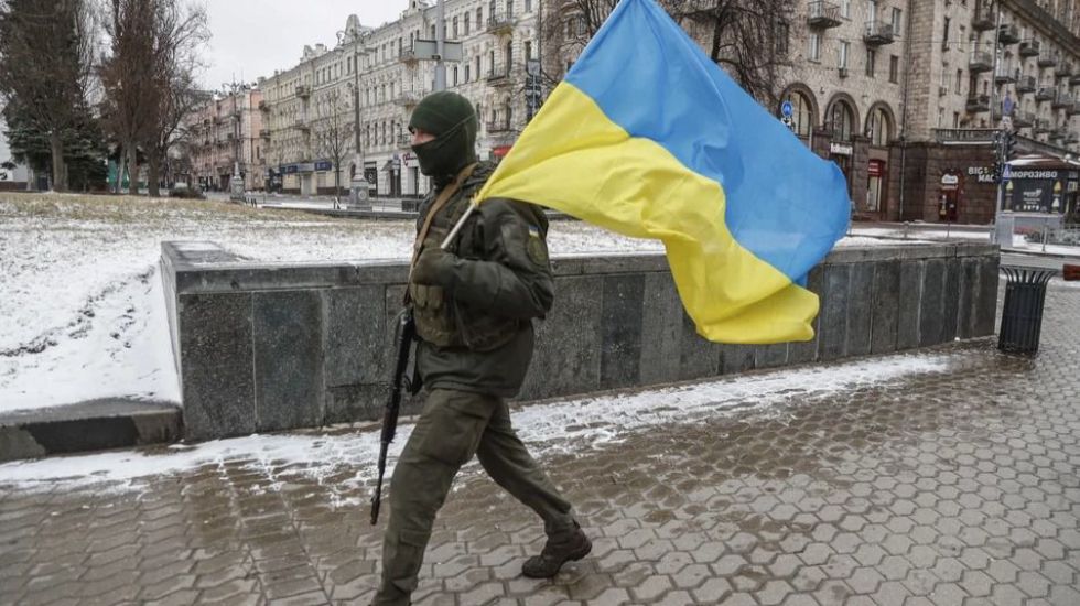 La región de Kiev construye fortificaciones y trincheras antitanque para proteger la capital