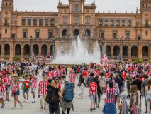 Copa del Rey. Ni una final tranquila: pelea entre aficionados radicales del Athletic y del Mallorca