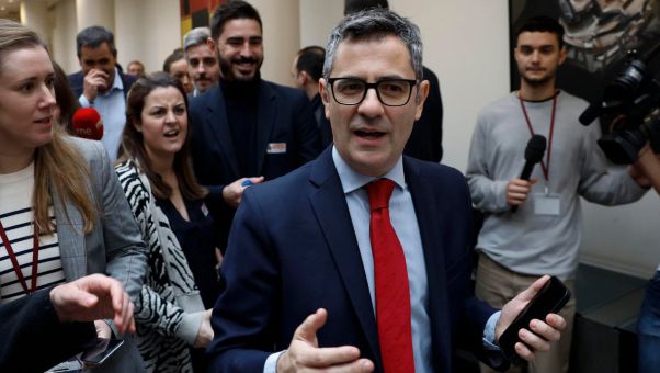 Bolaños salió en apoyo de García Ortiz al calificar de 'sinsentido' la petición de Bildu que secundó el PSOE en un primer momento.