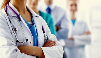 Sanidad abrirá una convocatoria extraordinaria para cubrir las vacantes del MIR