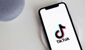 Bruselas amenaza con suspender TikTok Lite en España por riesgo de adicción
