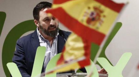 Abascal, contra el amago de dimisión de Sánchez: 'Se ha hecho la víctima'