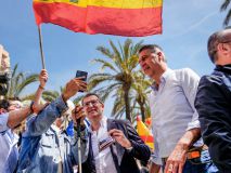 Feijóo pide que Puente 'dimita o sea cesado' por provocar una crisis diplomática con Argentina