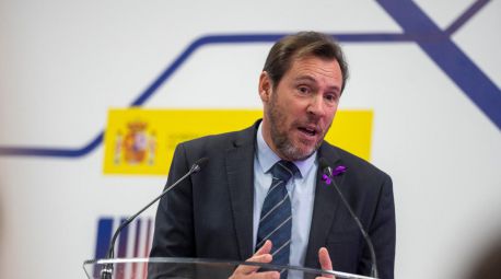Puente critica que Feijóo apoye a Milei: 'Es imposible distinguirle de la extrema derecha'
