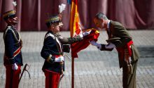 Felipe VI vuelve a jurar la bandera en Zaragoza con la Princesa Leonor de testigo