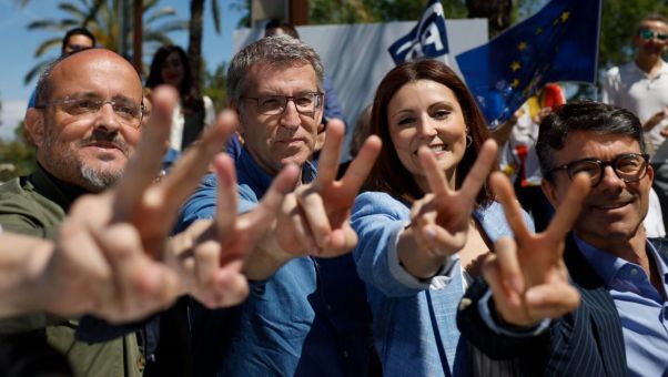Presenta al PP como 'alternativa' al egocentrismo de Sánchez y Puigdemont.