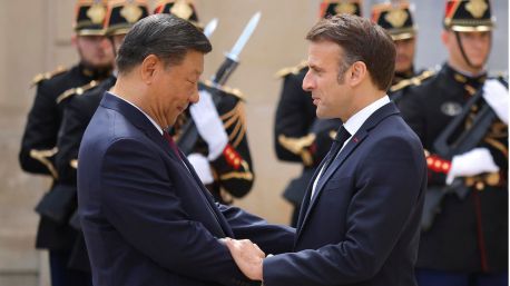 Xi se reúne con Macron en su primer viaje a Europa en cinco años