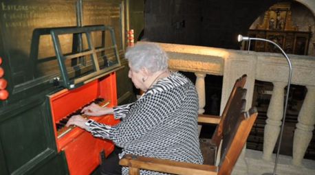 Homenaje a Montserrat Torrent con participación de treinte organistas de varios conservatorios de España