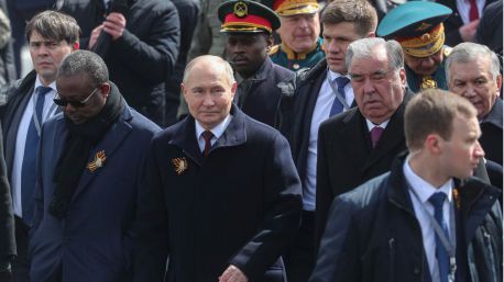 Putin celebra el Día de la Victoria: 'Rusia hará todo lo posible para evitar un conflicto global'