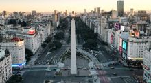 Argentina supera la revisión del acuerdo con el FMI y recibirá 800 millones de dólares