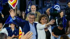 Feijóo llama a responder en las urnas a un PSOE que considera a Sánchez 'el puto amo'