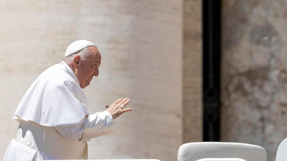 El Papa, contrario a admitir homosexuales en los seminarios porque hay mucho 'mariconeo'