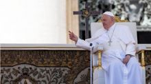 El Papa pide perdón por sus palabras de 'mariconeo' en los seminarios