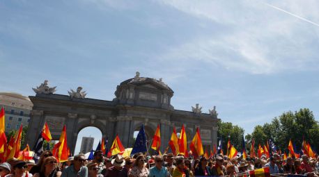 La iniciativa social 'De español a español por la Constitución' presenta al Senado su manifiesto contra la ley de amnistía